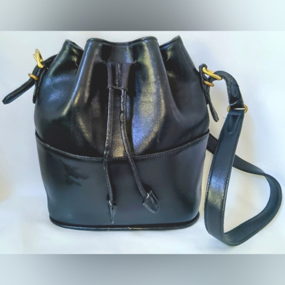 Vintage COACH #9804 Black Leather Equestrian Drawstring 90's Y2K BAG!